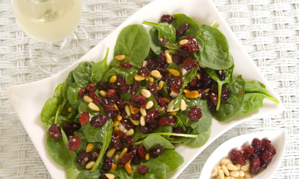 Spinach cranberry salad